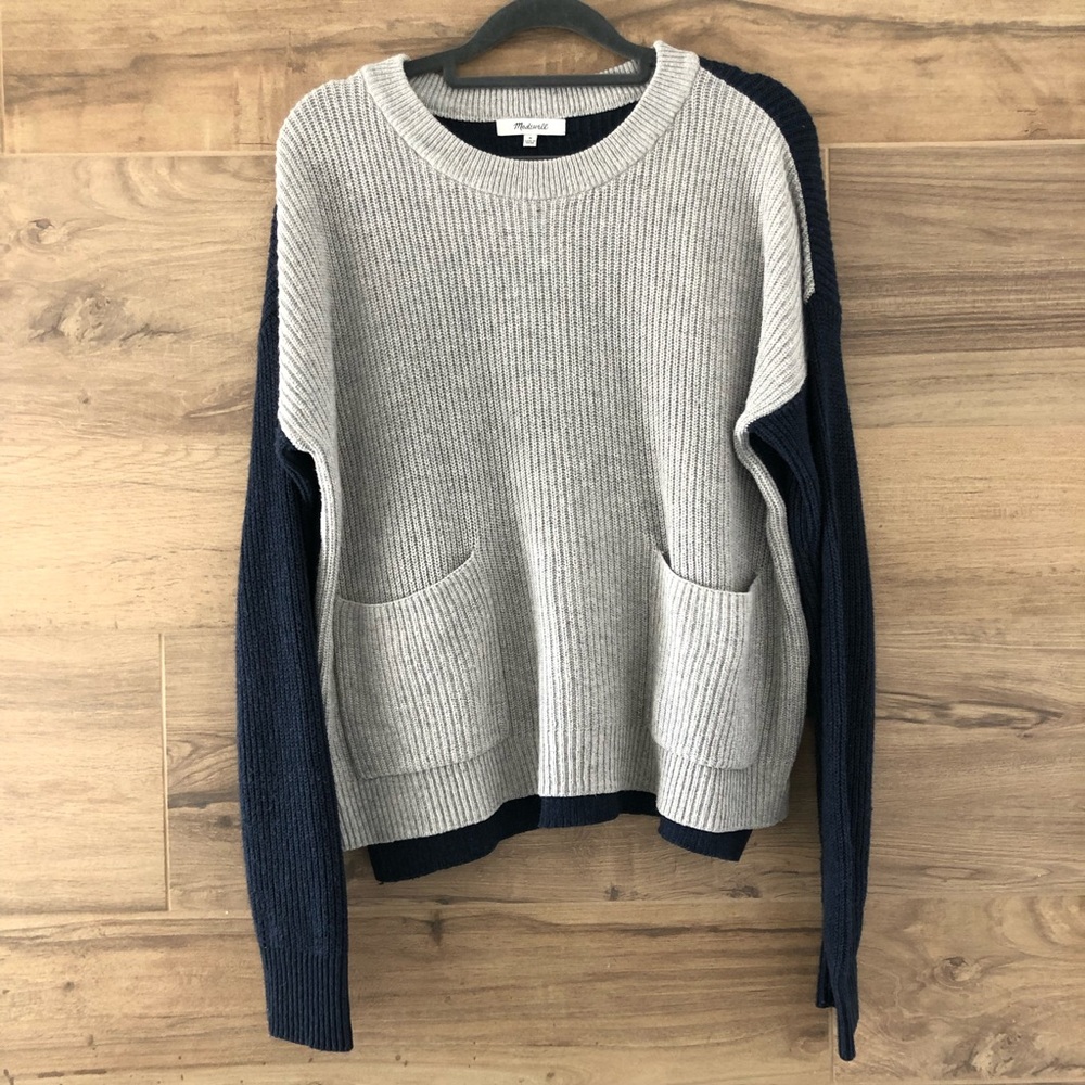 Madewell Gray/Navy Ribbed Knit Sweater Size M